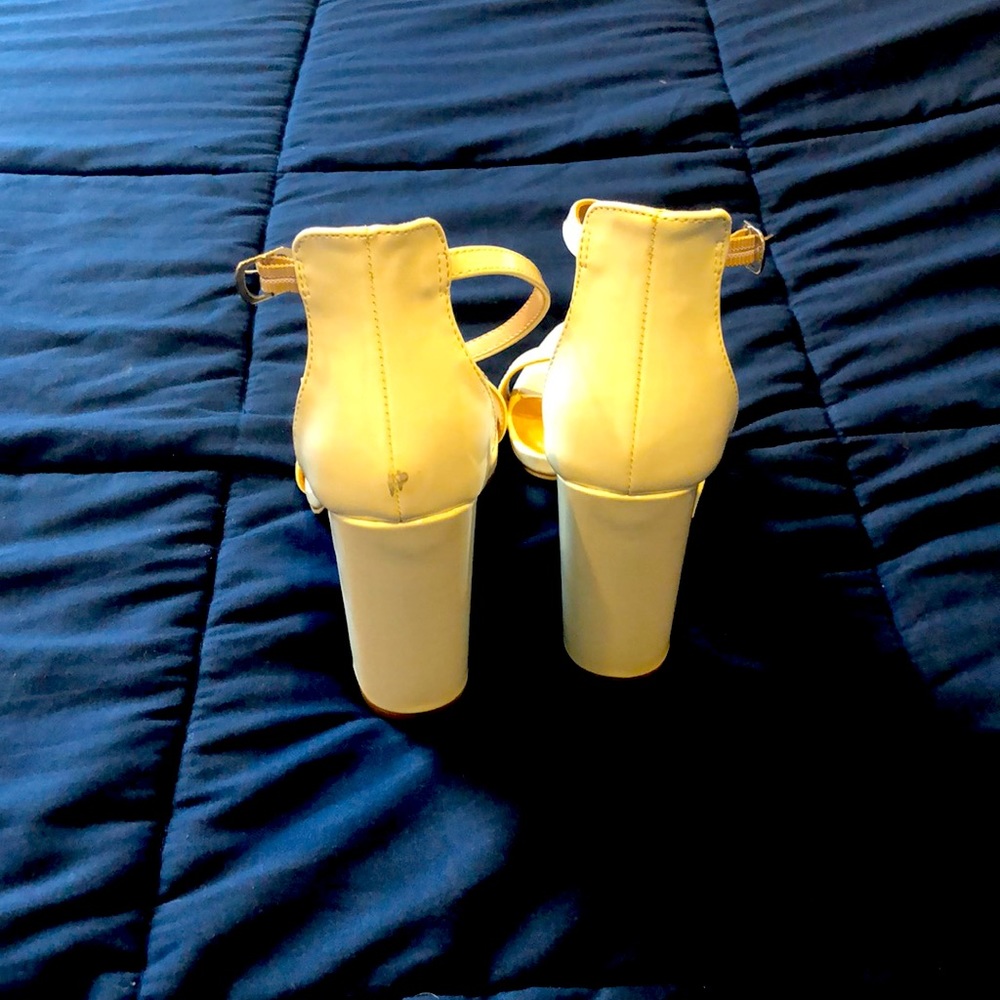 SHEIN heels - Picture 3 of 4